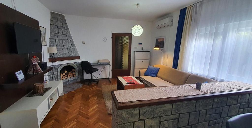 Apartman Ksenija Ðakovo エクステリア 写真